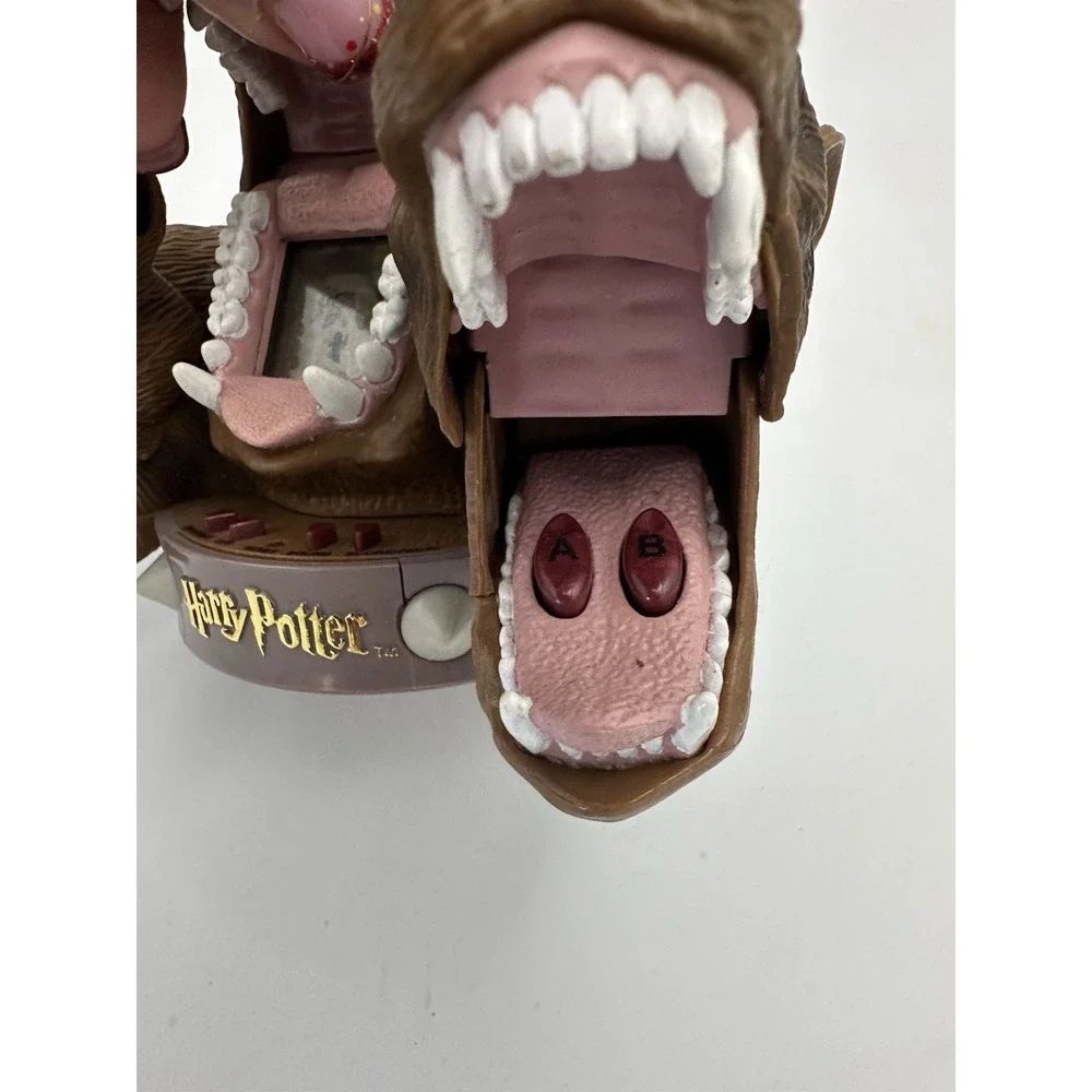 Harry Potter 3 Headed Dog Fluffy‎ Handheld Electronic Game Hasbro 2001 Working